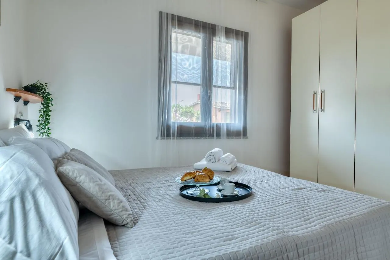 Izzhome Escape 2 Villa San Pietro Italien